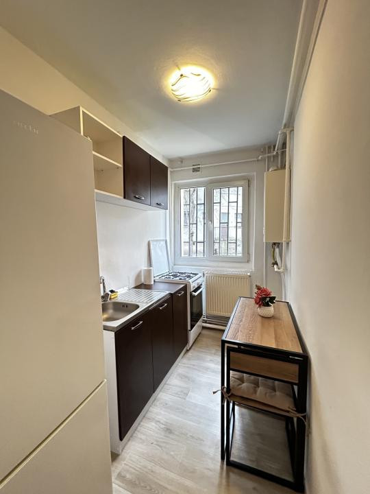 Apartament 2 camere de închiriat | Zona Tic-Tac