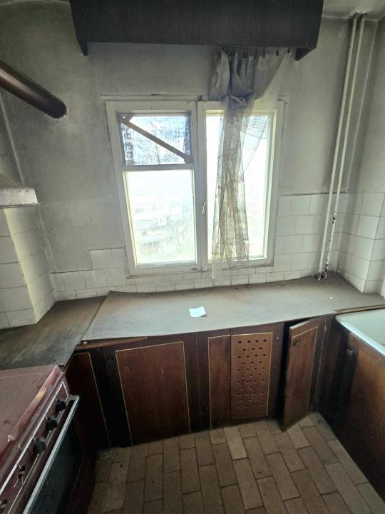 Ap. 3 camere decom.,2 bai,3 balcoane Ion Luca