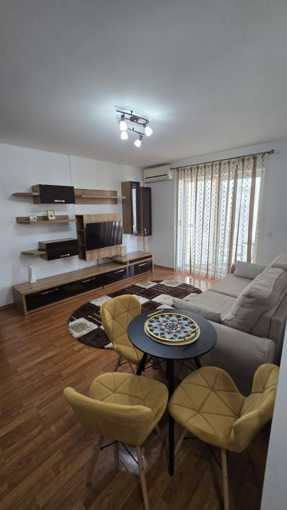 Apartament 2 camere Adama