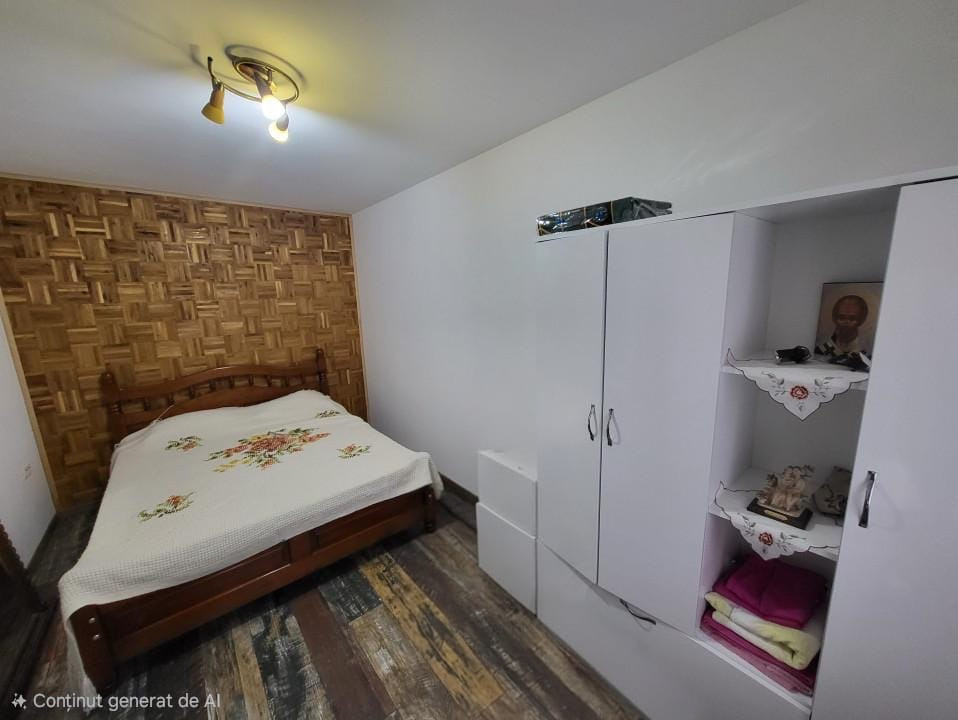 Apartament 2 camere, et 1, de vânzare 