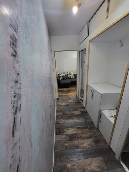 Apartament 2 camere, et 1, de vânzare 