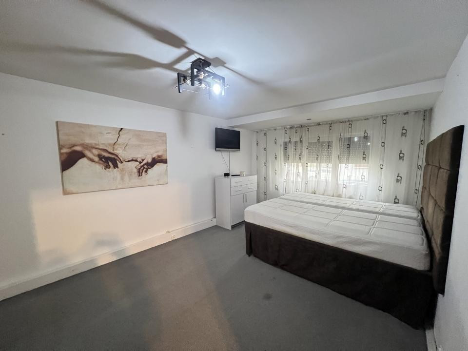 Apartament 3 camere, decomandate, Nord