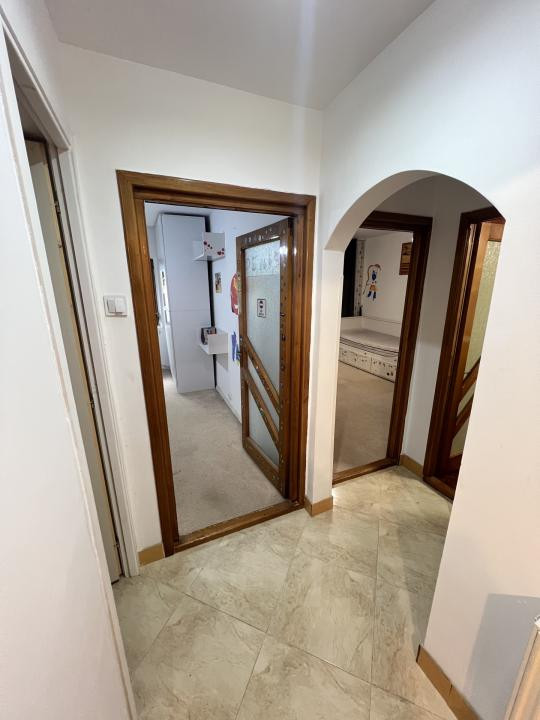 Apartament 3 camere, decomandate, Nord