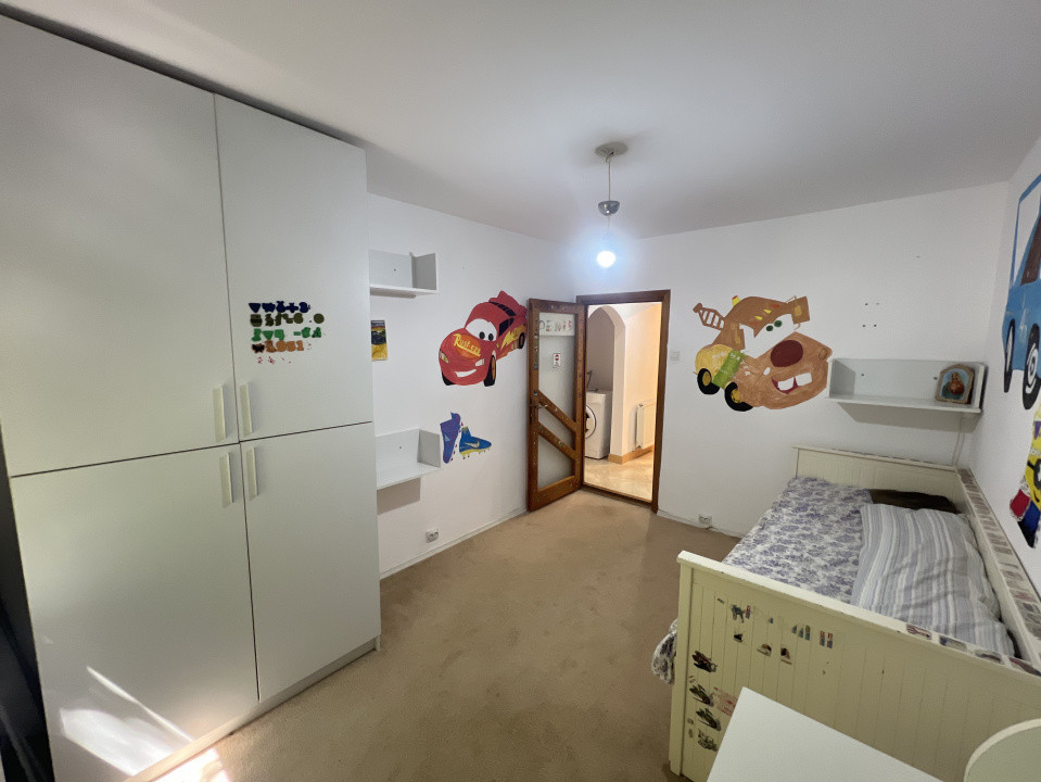 Apartament 3 camere, decomandate, Nord