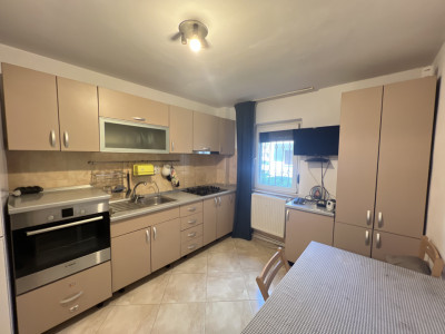 Apartament 3 camere, decomandate, Nord