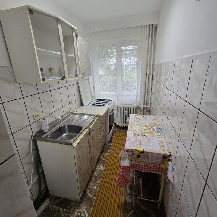 Apartament cu 2 camere, parter