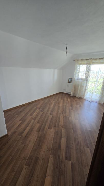Casa cu 3 dormitoare, Margineni