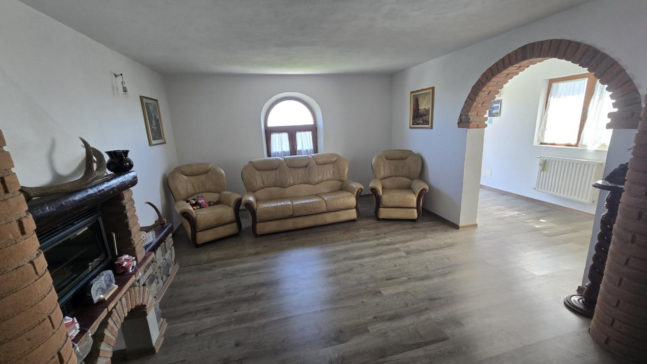 Casa cu 3 dormitoare, Margineni