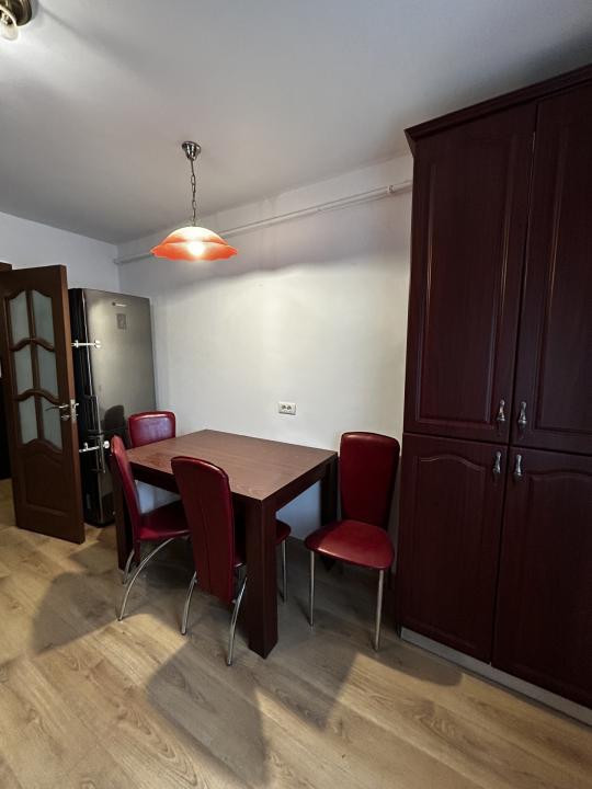 Apartament 3 camere | Închiriere | Central 