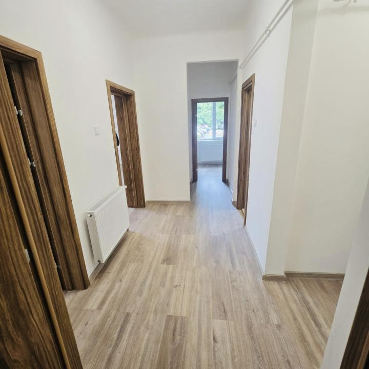 Ultracentral - apartament decomandat- 3 camere