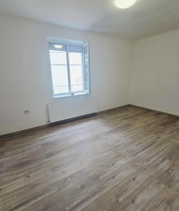 Ultracentral - apartament decomandat- 3 camere