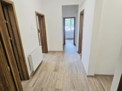 Ultracentral - apartament decomandat- 3 camere
