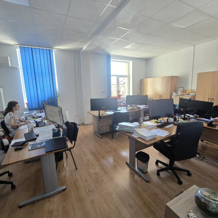 Spatiu birouri/cabinet Ultracentral