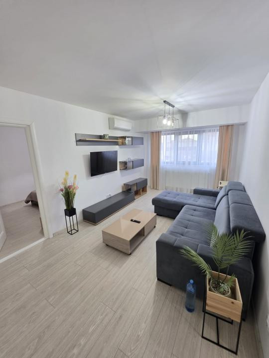 Inchiriere | Apartament 3 camere | Bloc nou