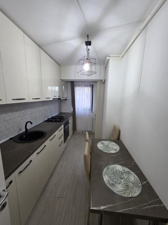 Inchiriere | Apartament 3 camere | Bloc nou