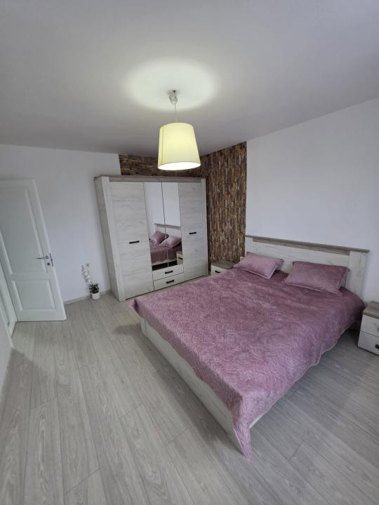 Inchiriere | Apartament 3 camere | Bloc nou