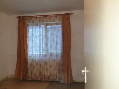 Apartament 2 camere etaj inferior Bistrita Lac