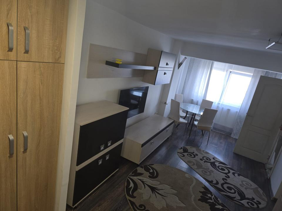 Inchiriez garsoniera confort 1 zona Gara Bacau