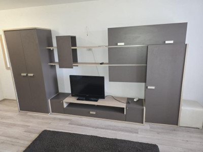 Inchiriez garsoniera confort 1 zona Gara Bacau
