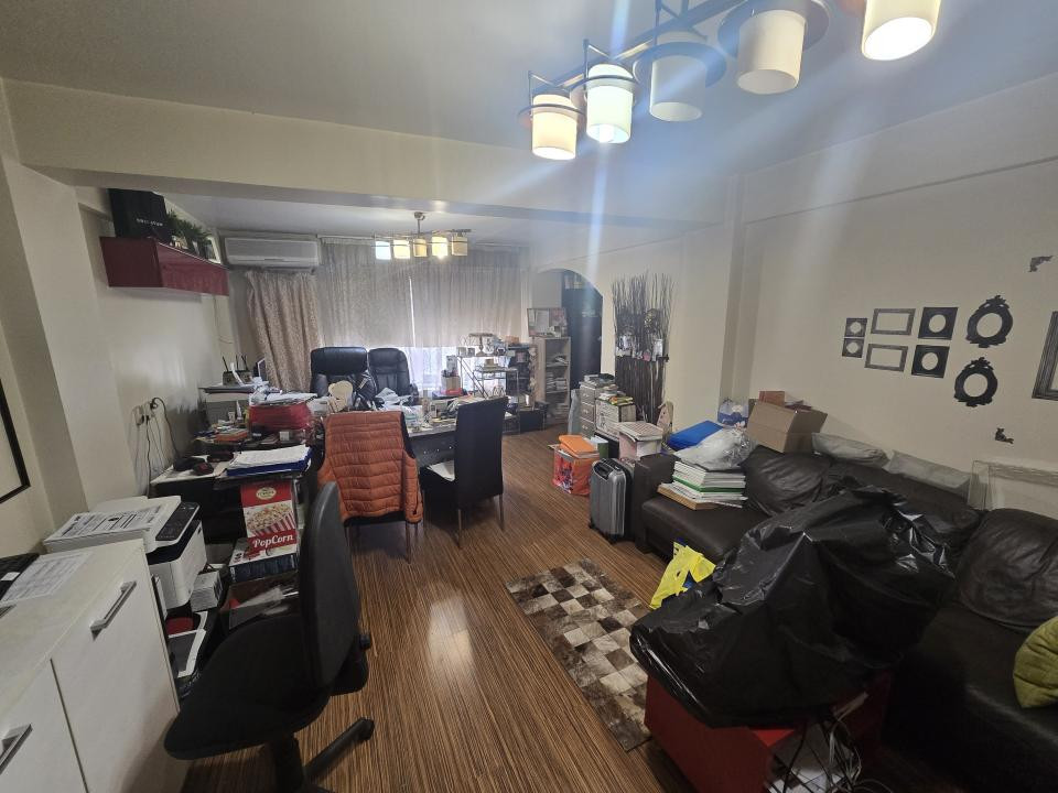 Spatiu COMERCIAL BL. Unirii