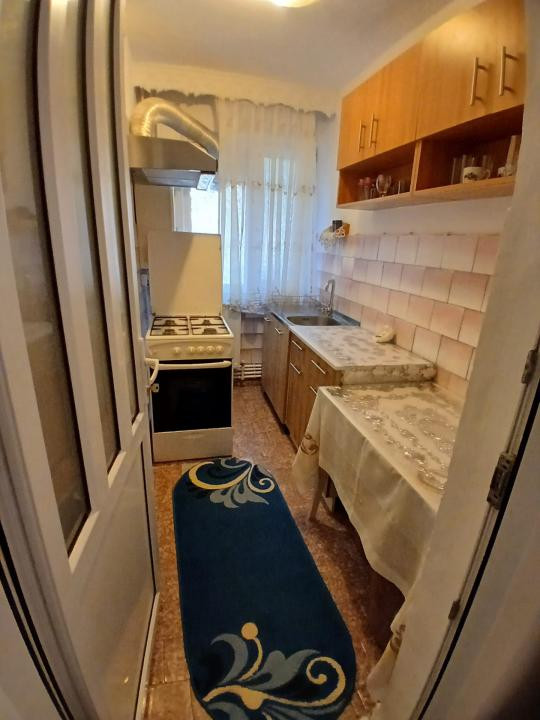 2 camere, Narcisa