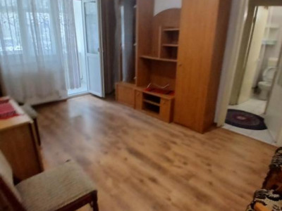 Apartament 2 camere, Cornisa