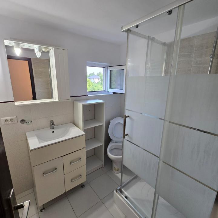 Apartament 2 camere la curte 