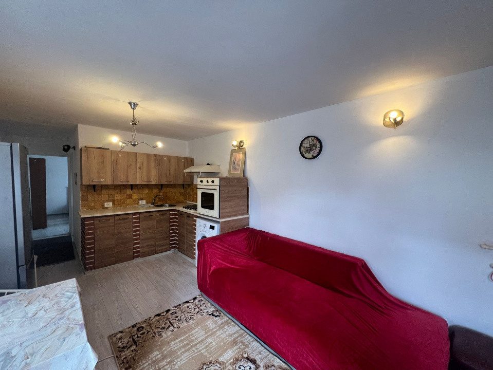 Apartament 2 camere la curte 