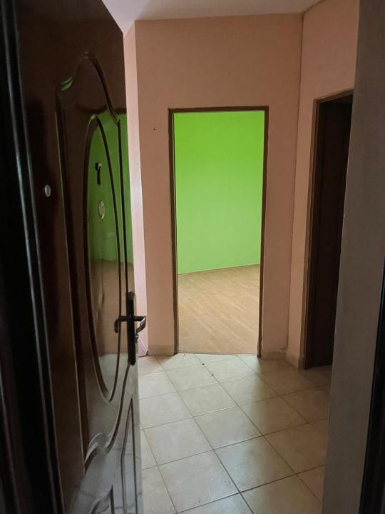 2 camere, Bloc Nou, Alecu Russo