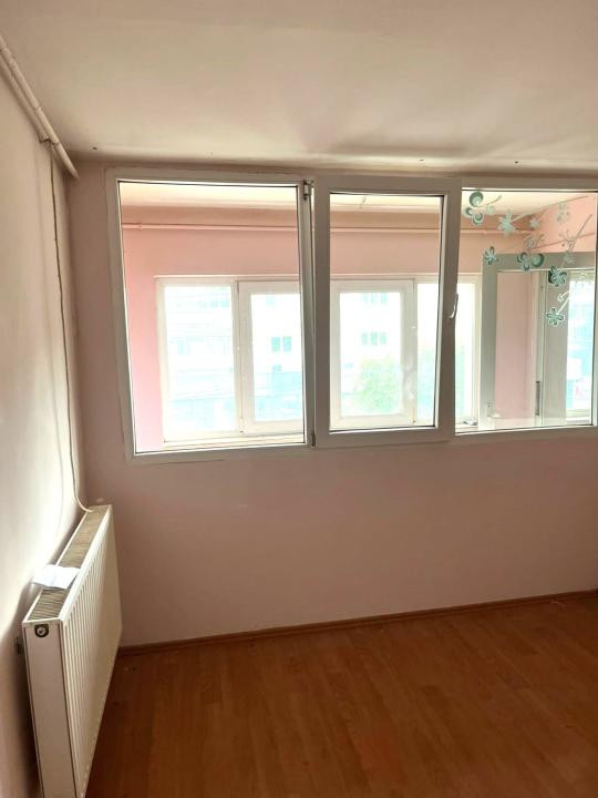 2 camere, Bloc Nou, Alecu Russo