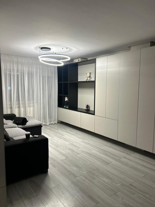 🏡 De închiriat – Apartament modern cu 3 camere | Zona Centrală