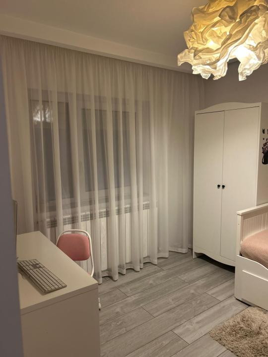 🏡 De închiriat – Apartament modern cu 3 camere | Zona Centrală