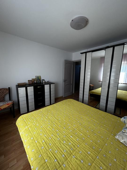 Apartament 3 camere decomandate | 9 Mai