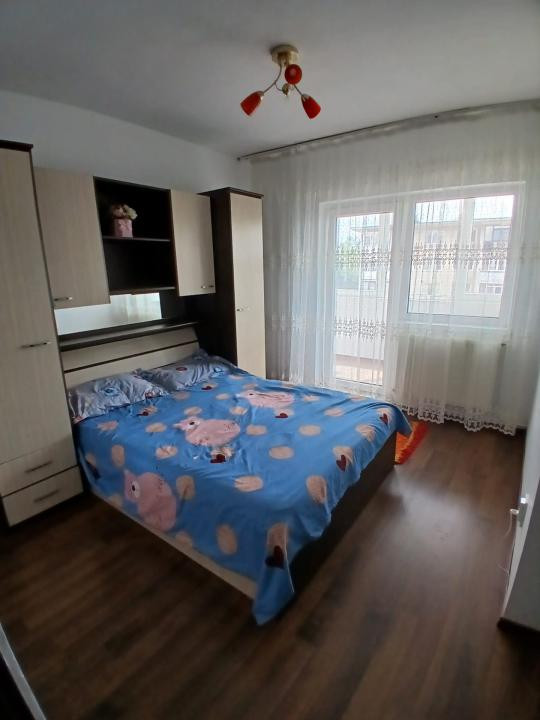 ULTRACENTRAL, 3 CAMERE