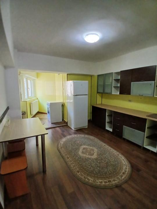 ULTRACENTRAL, 3 CAMERE