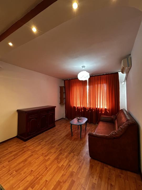Spre închiriere | Apartament 3 camere | Alecu Russo