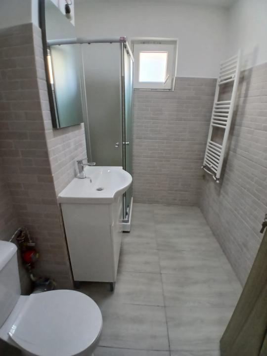 Apartament 3 camere, Piata Centrala, pretabil Birouri