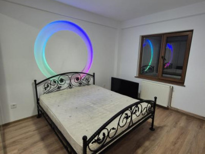 2 camere, Gradina cu Magnolii